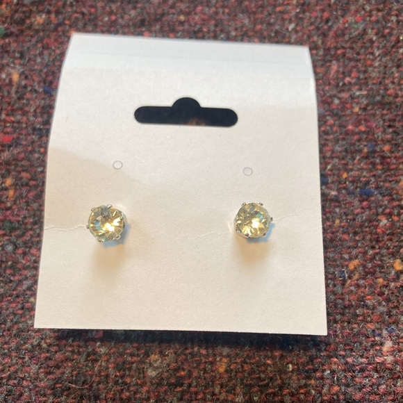 Big Pearl Earrings - Picture 2 of 2